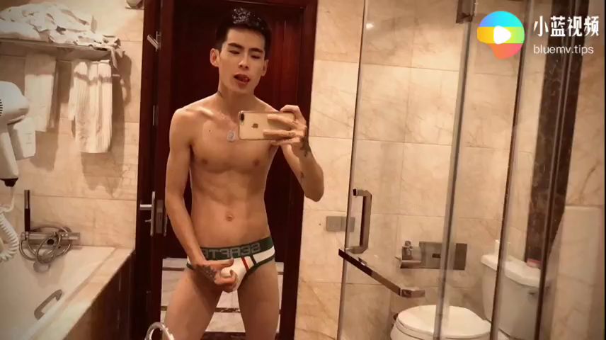 帥氣小夥被操嗨